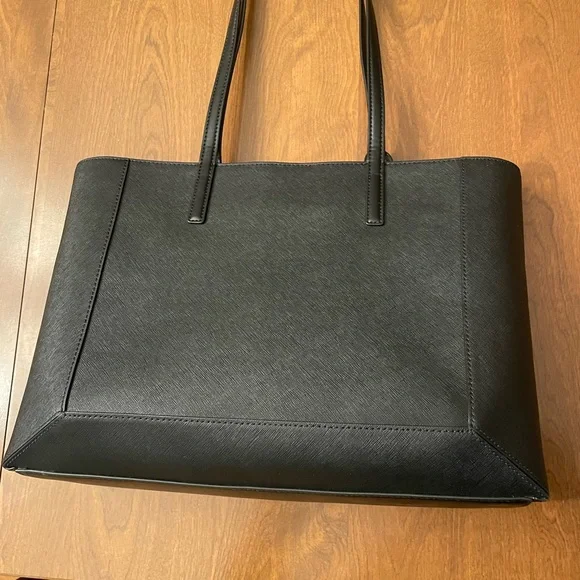Michael Kors Elegant Black Tote - Picture 2 of 3